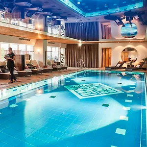 Otel Vier Jahreszeiten Kempinski *****