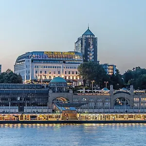 Otel Hafen ****