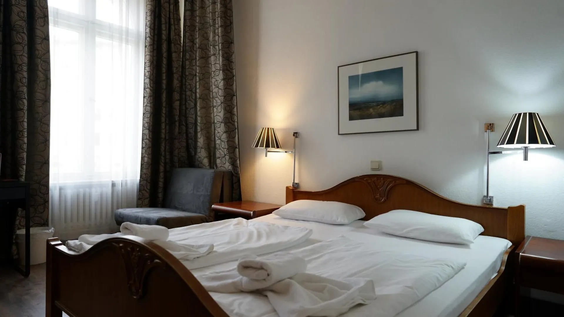 Hotel Xantener Eck 2*, ברלין גרמניה